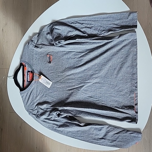 NWT Superdry Long-Sleeve - Picture 1 of 3